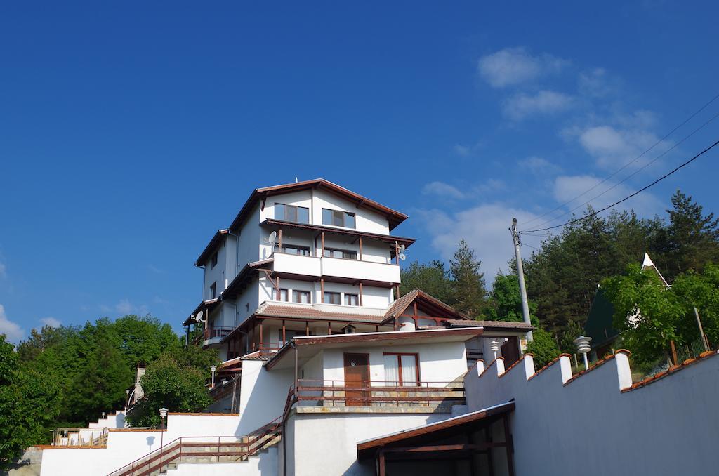 Family Hotel Diana Lyaskovo  Экстерьер фото